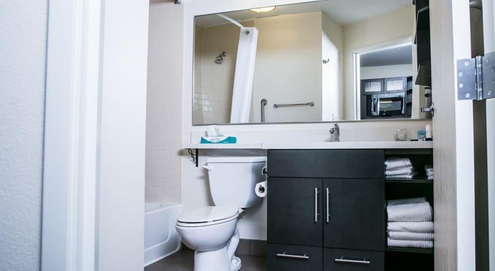 Candlewood Suites Pearl By Ihg Esterno foto