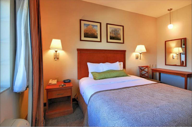 Candlewood Suites Pearl By Ihg Esterno foto