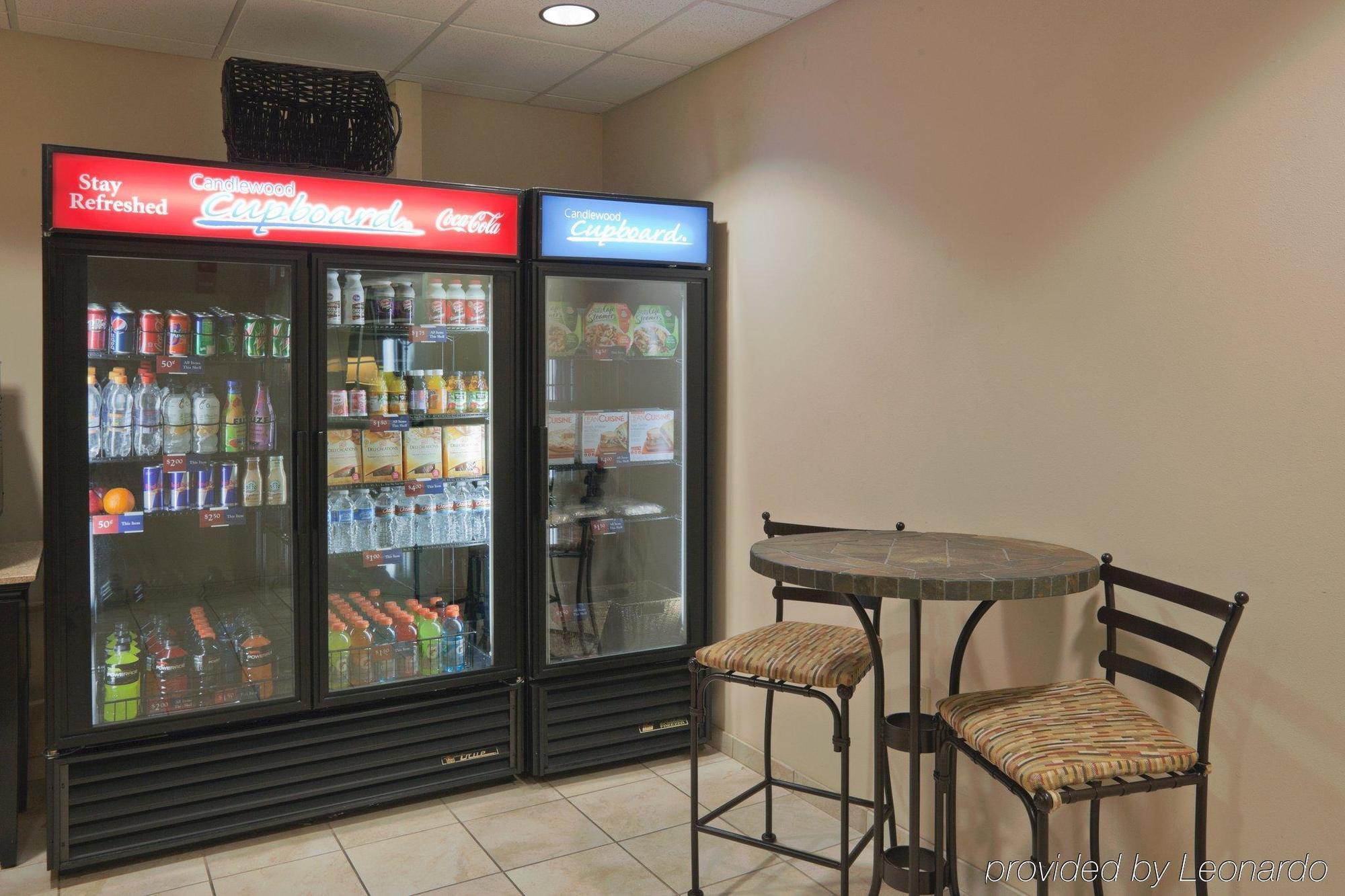 Candlewood Suites Pearl By Ihg Servizi foto