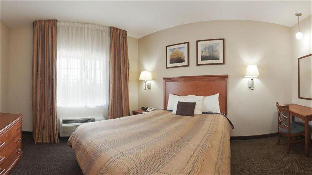 Candlewood Suites Pearl By Ihg Esterno foto