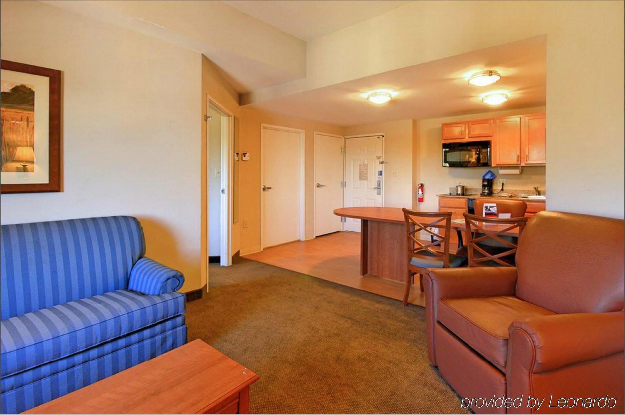Candlewood Suites Pearl By Ihg Esterno foto