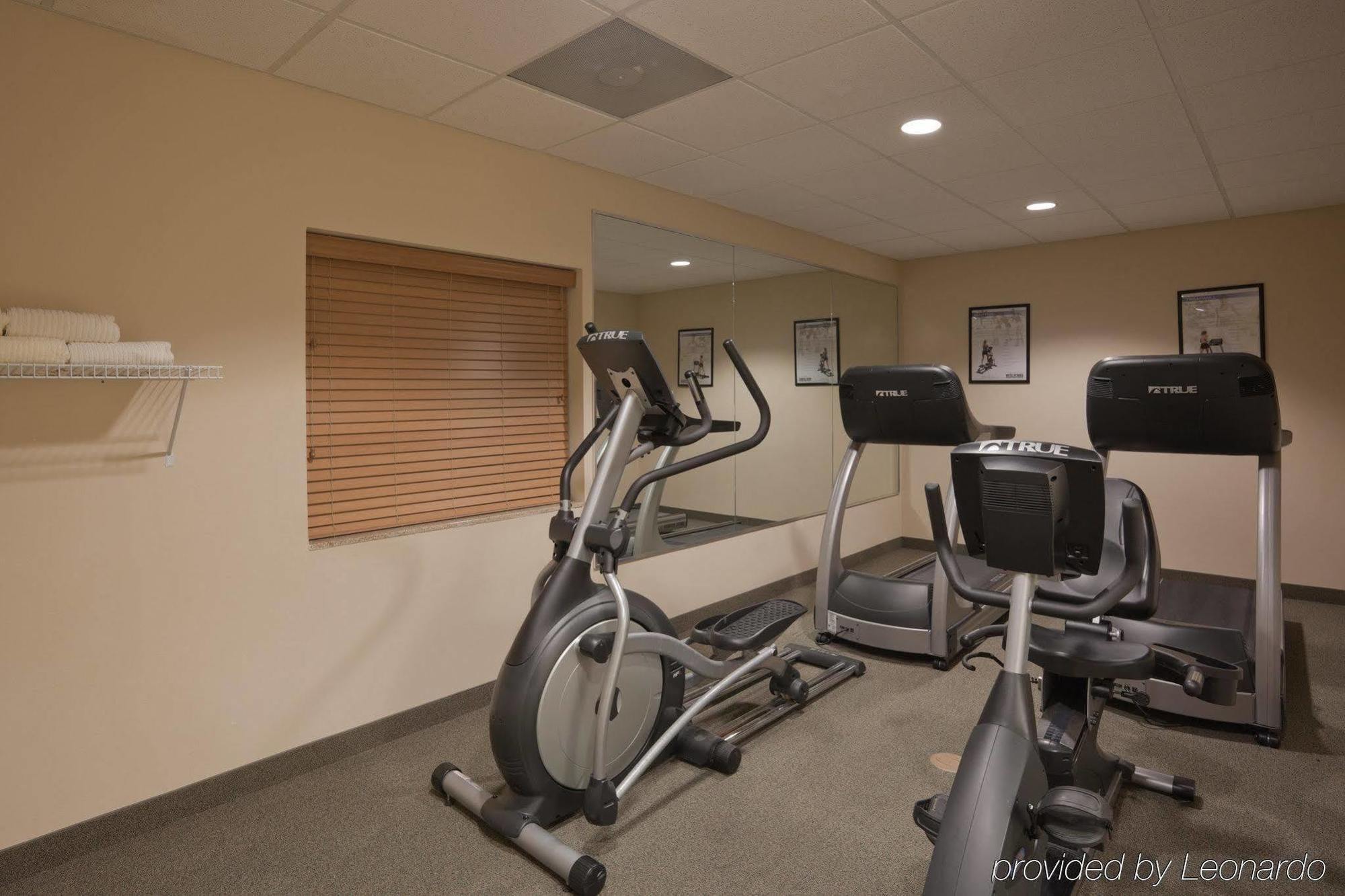 Candlewood Suites Pearl By Ihg Servizi foto