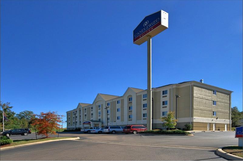 Candlewood Suites Pearl By Ihg Esterno foto